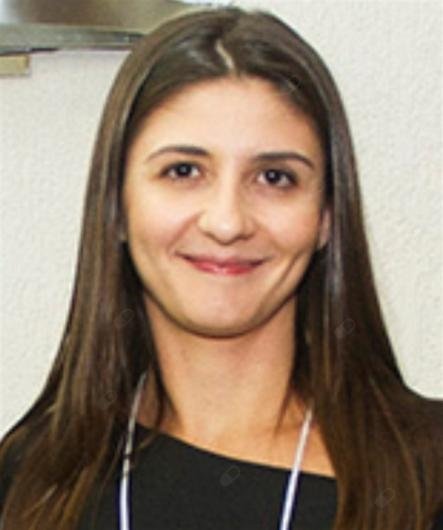 Dra. Elisa Maria de Carvalho