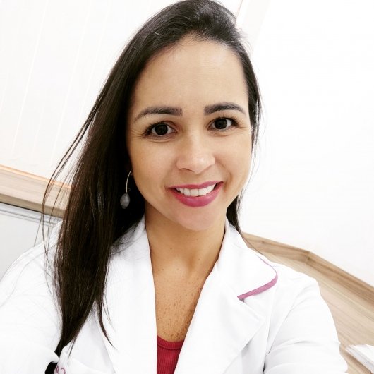Dra. Natália Castro