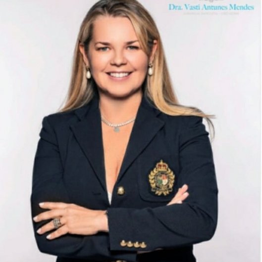 Dra. Vasti Mendes Antunes