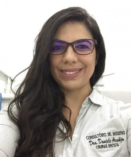 Dra. Daniele Araújo Pereira