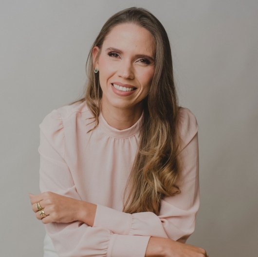 Dra. Marcelle Cardoso Marçal