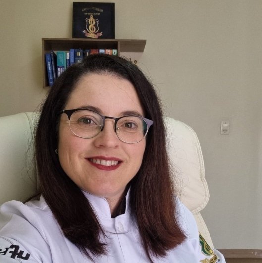 Dra. Beatriz Ribeiro Camargo