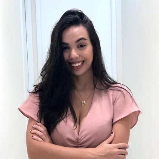 Dra. Hyandra Oliveira