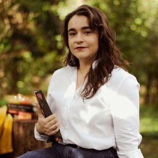 Maria Carolina Pais Oliveira