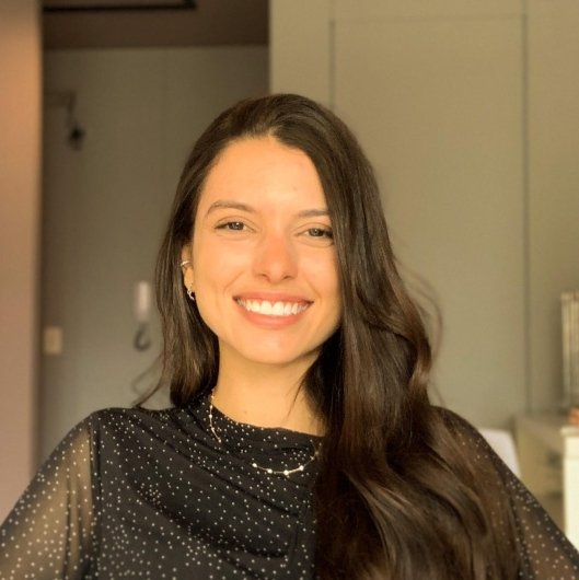 Dra. Flávia Rodrigues