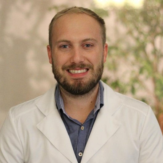 Dr. Rodrigo Borsatto Branco