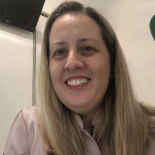 Flavia de Faria Dinelli