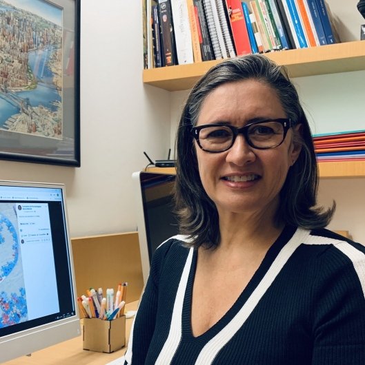 Prof. Márcia Bertoldi