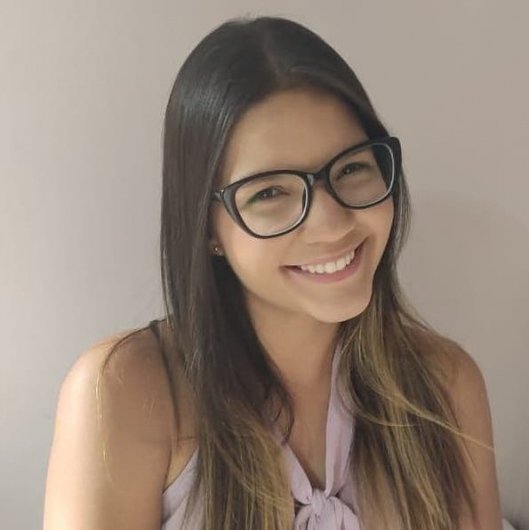 Ana Carolina Queiroz