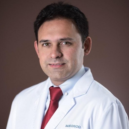 Dr. Alcidezio Farias Santana