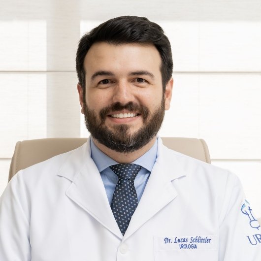 Dr. Lucas Schlittler Neves