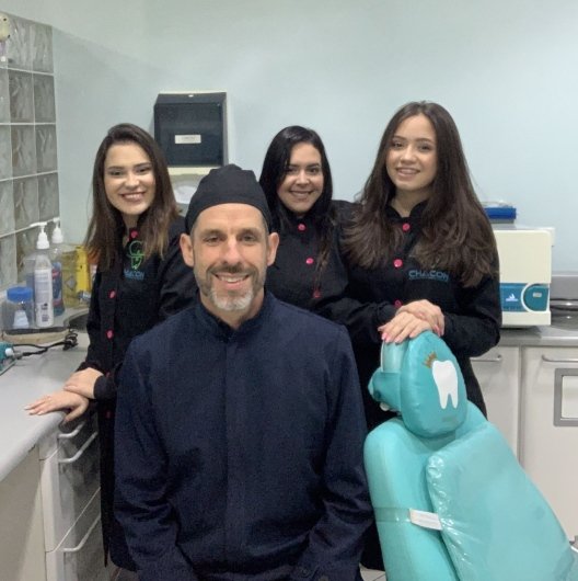 Dr. Roberto Chacon