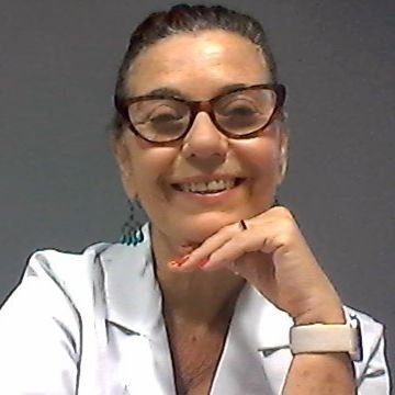 Dra. Márcia Carreira