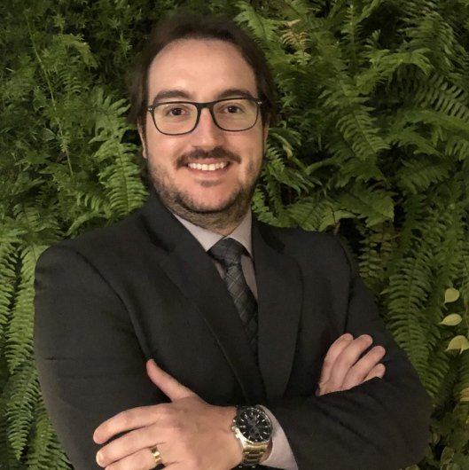 Dr. Vinicius Vieira Simonetti