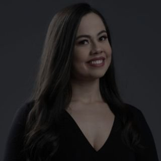 Dra. Leticia Viegas Saraiva