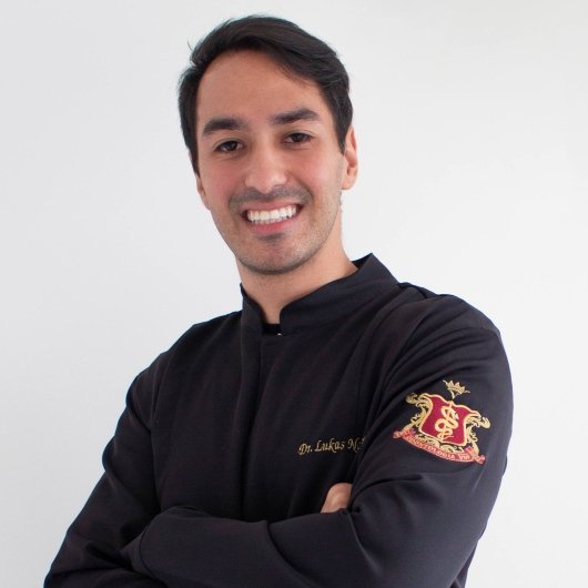 Dr. Lukas Nakagava Marques