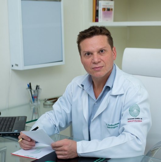 Dr. Idervaldson Nardacchione