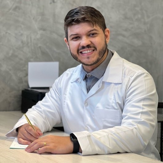 Dr. Tiago Francisco dos Santos Miranda