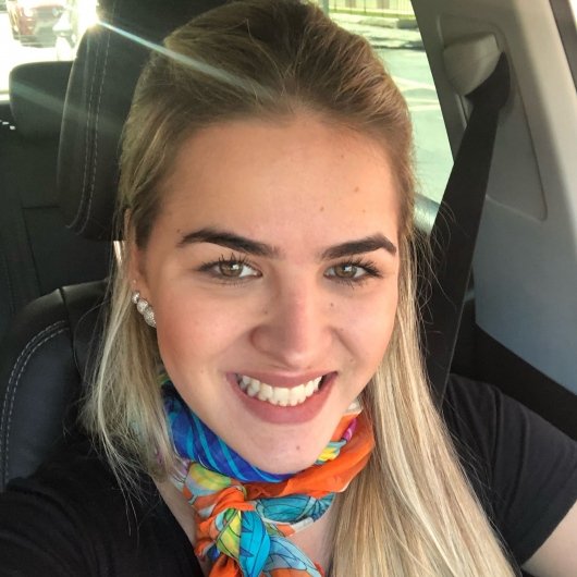 Dra. Isadora Sigari Cruz Vieira