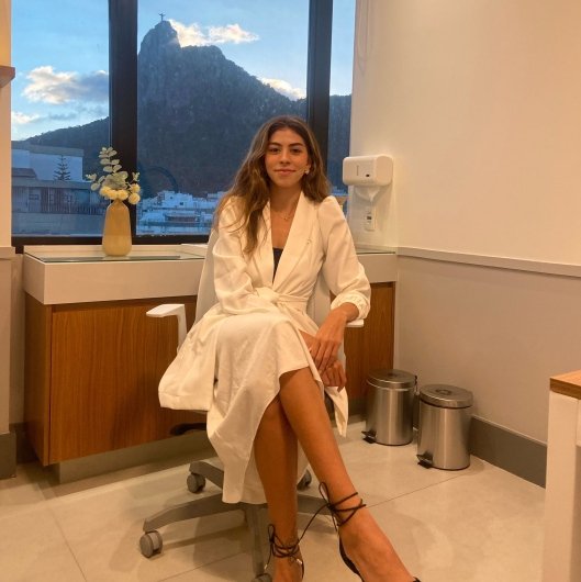 Dra. Kamila Freitas