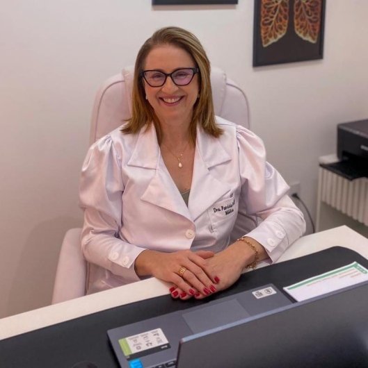 Dra. Patrícia Falleiro