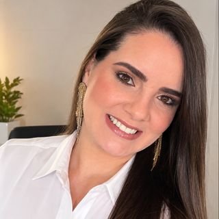 Dra. Camila Negreiros