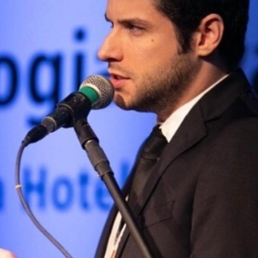 Dr. Carlos Roberto Martins Junior