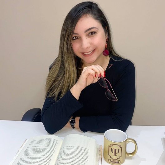 Dra. Thamires Avellar