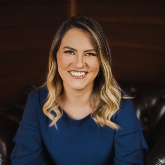 Dra. Karine Machado