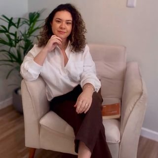 Dra. Simone de Oliveira Lima