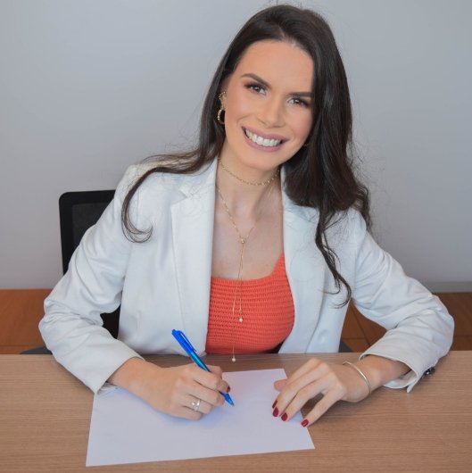 Karina Pelizaro
