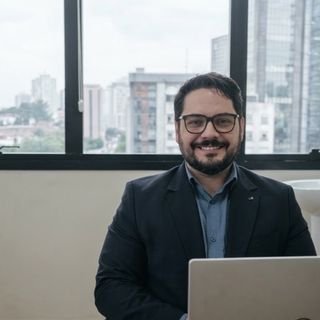 Dr. Daniel Caldeira Thomé
