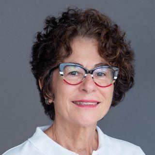 Dra. Lilian Virginia Rieser