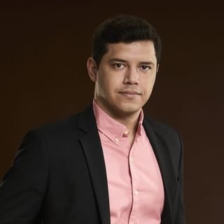 Dr. Nathan de Campos