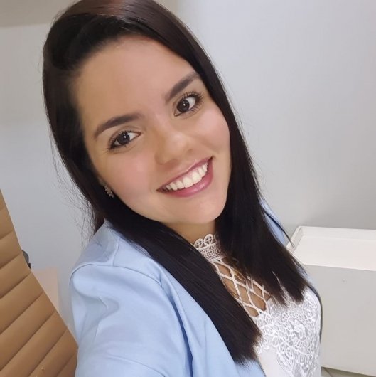 Dra. Alyne Matos