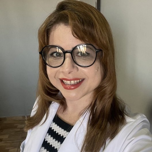 Dra. Jenniffer Mendes da S. Mandarino de Queiroz