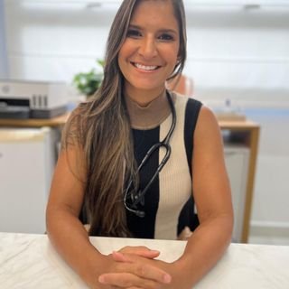 Dra. Vivian Ladeira Fonseca