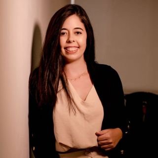 Adriana Brutti Medeiros