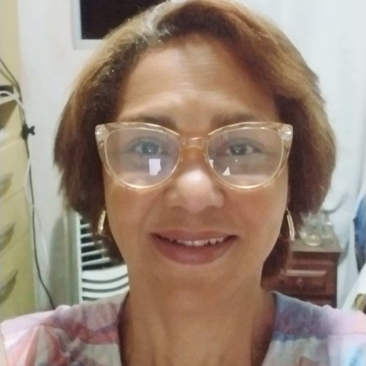 Dra. Alina Campos Tomaz Teixeira