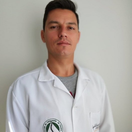 Dr. Anderson Santos