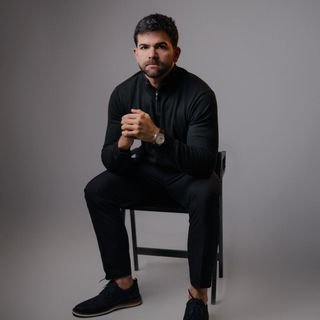 Dr. Frederico Alves Oliveira