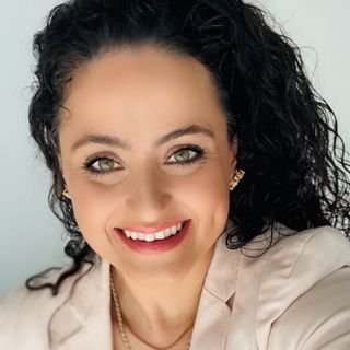 Dra. Bárbara Gonçalves De Freitas