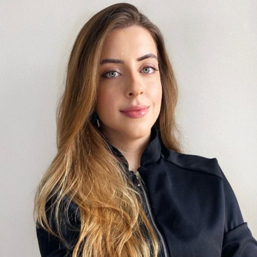 Dra. Marya Eduarda Paranhos
