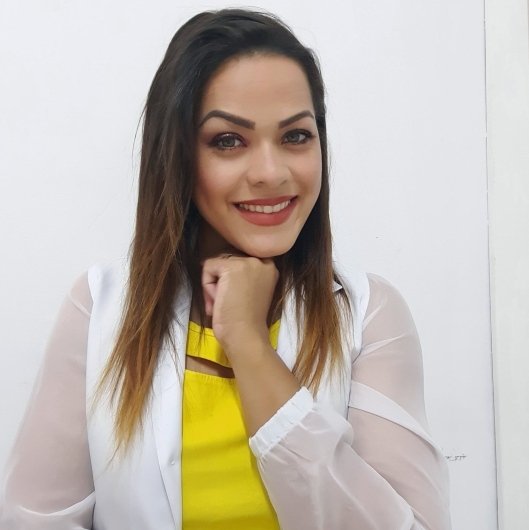 Dra. Aline Bragança