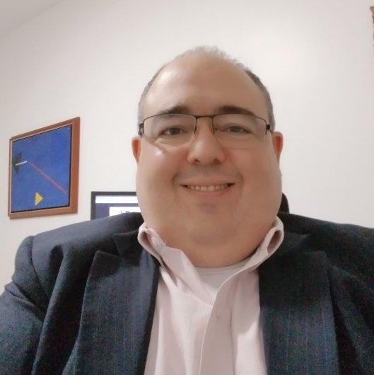 Dr. Pedro Amador