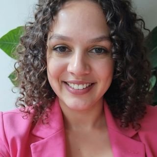 Dra. Kelly Cortez