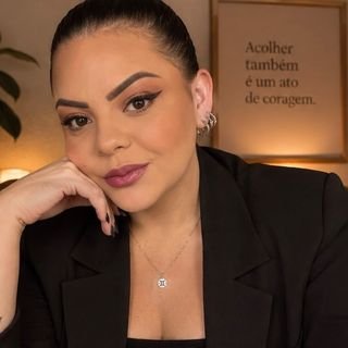 Dra. Lívia Nogueira