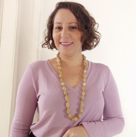 Dra. Liz Mara Neves