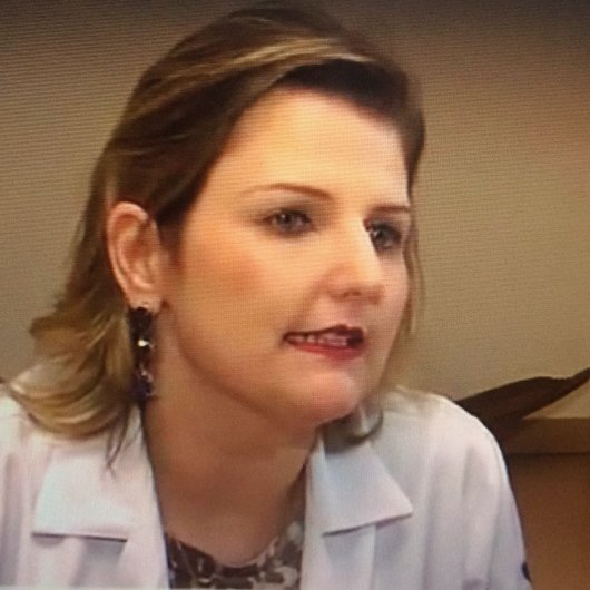 Dra. Ana Karina Semeghini Jakobi