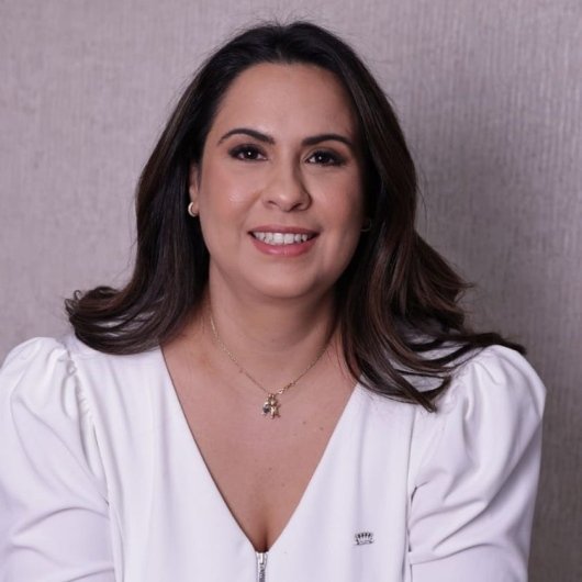 Dra. Cristina De Deus Anjos Tavares Sampaio